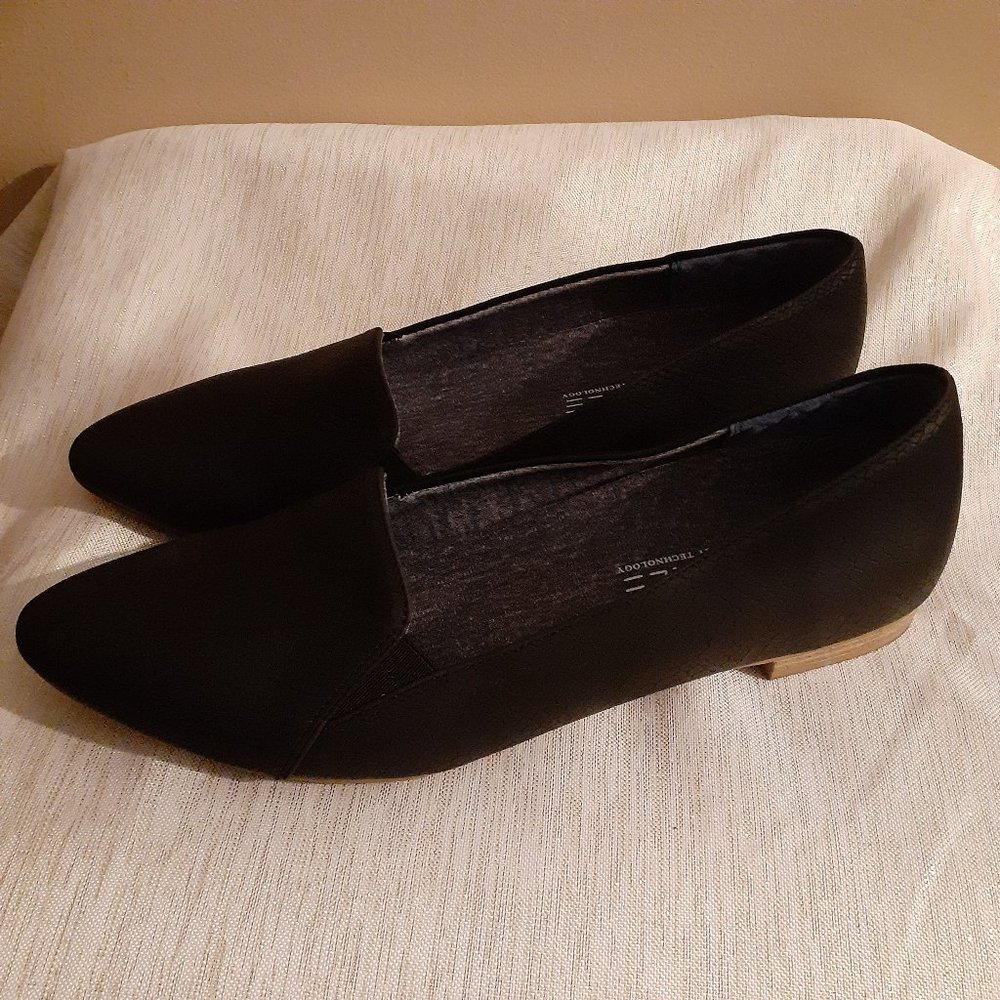 Dr. Scholl’s Anyways Black Pointed Toe Flats 9.5M